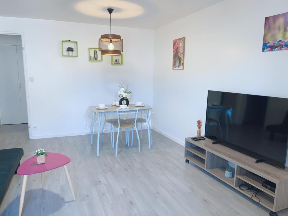 Apt 67M2 Hyper Centre: 2 Chambres, Cuisine Tv Wifi 丰特奈勒孔特 外观 照片